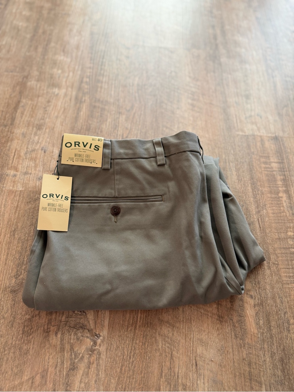 Orvis Men's Chinos in Olive Green